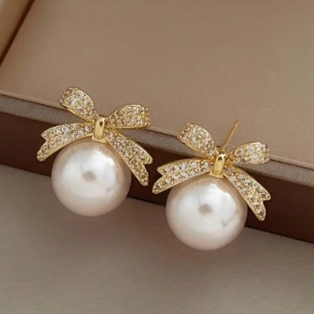 Full Shiny Rhinestone Inlaid Bow Faux Pearl Decor Dangle Earrings Elegant Sexy